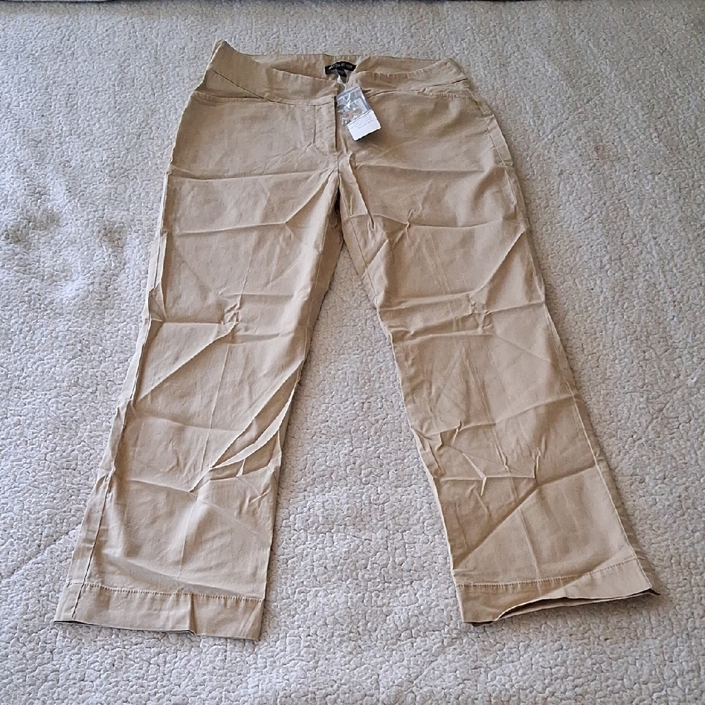 New Eileen Fisher Tan Capris